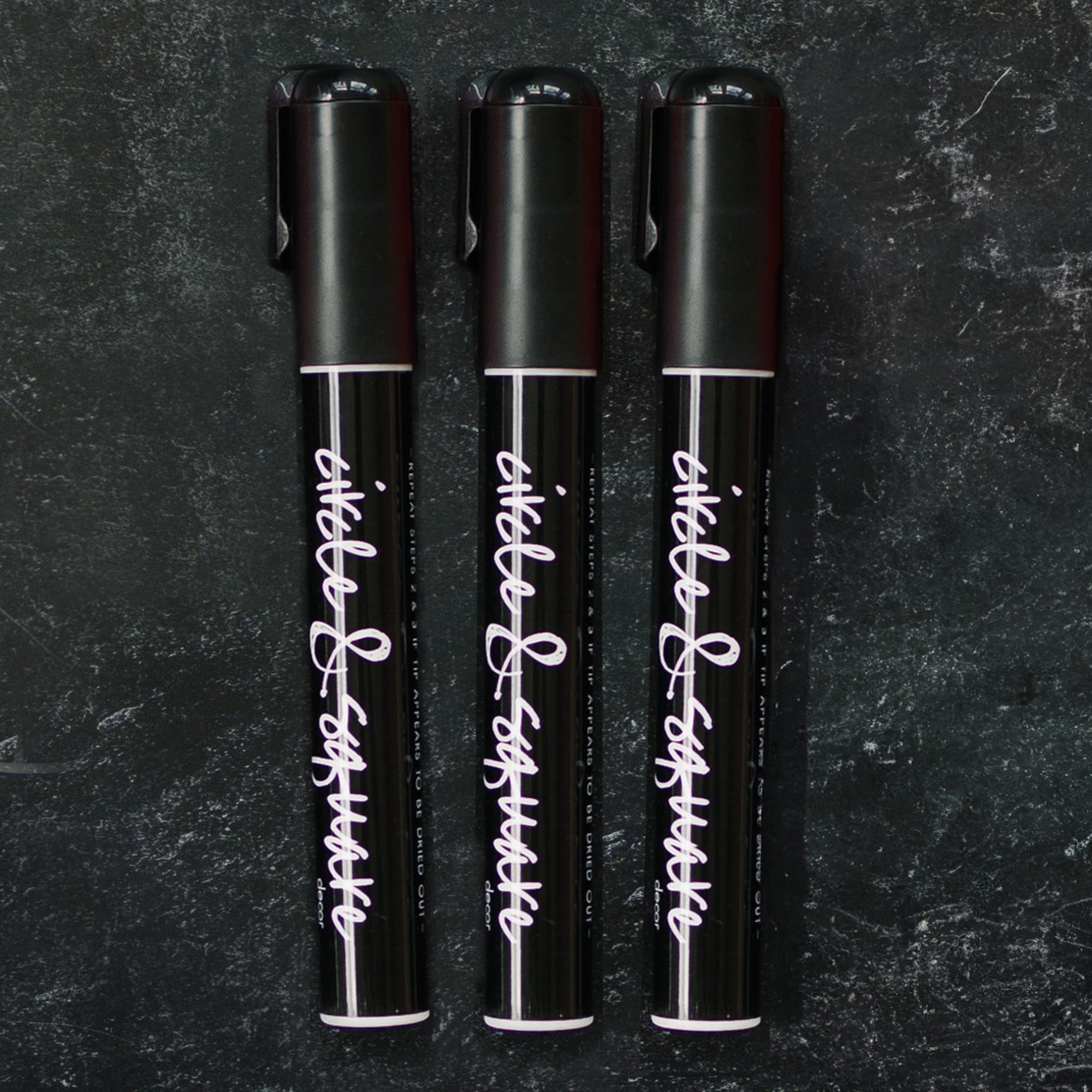 Dual-Tip Chalk Markers